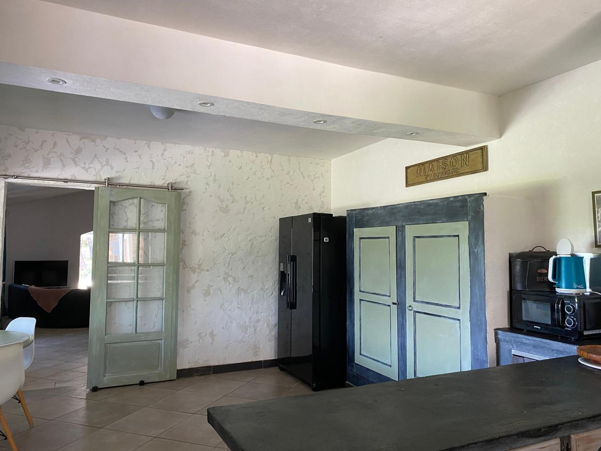 La Villa Le Cannet-des-Maures Ngoại thất bức ảnh