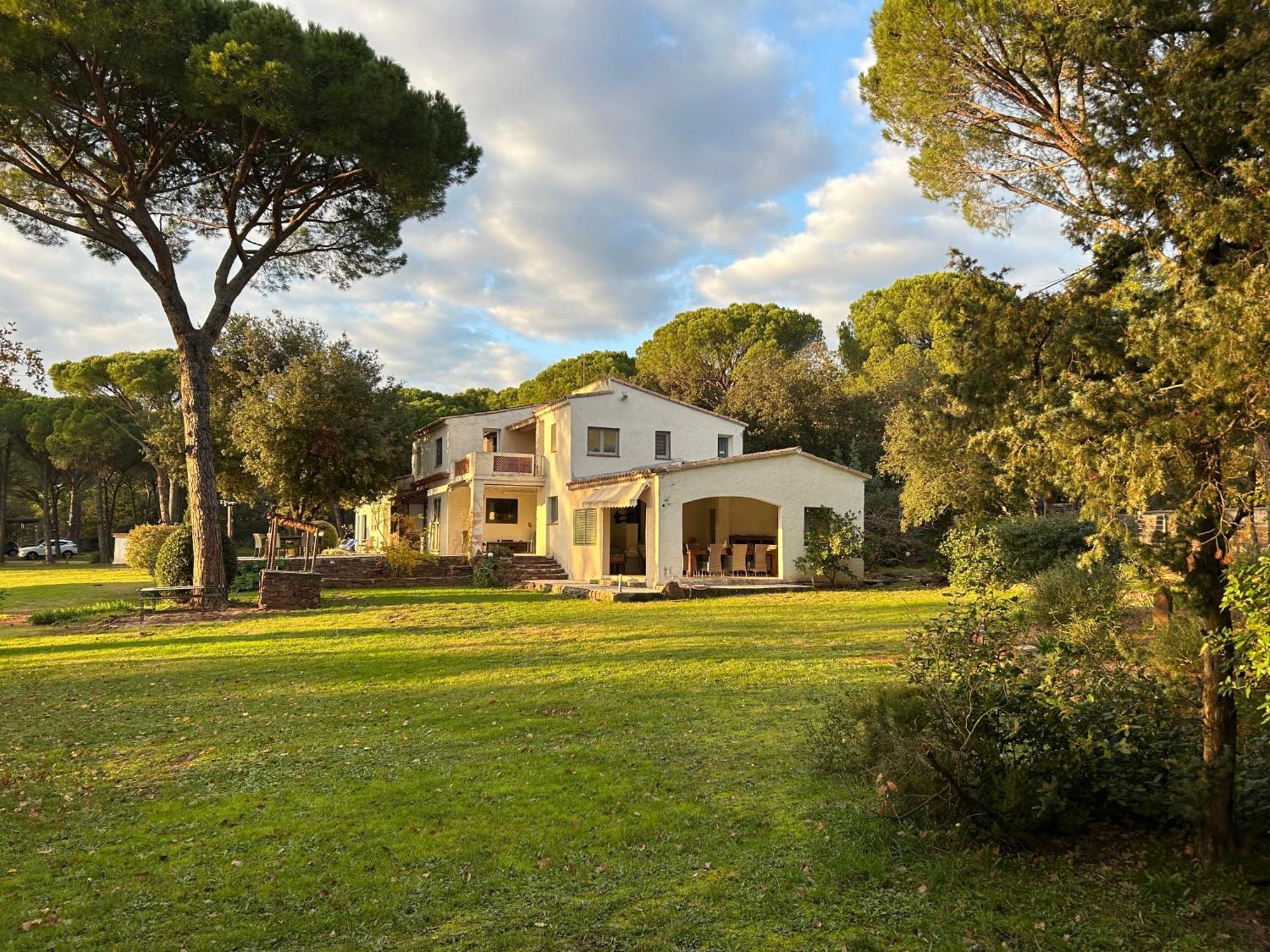 La Villa Le Cannet-des-Maures Ngoại thất bức ảnh